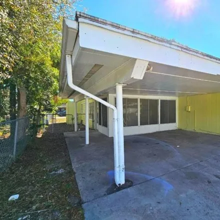 Image 2 - 917 57th Avenue North, Saint Petersburg, FL 33703, USA - House for rent