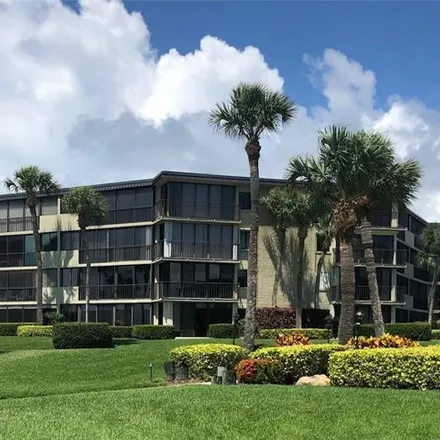 Rent this 2 bed house on 1850 Bay Rd Apt 3f in Vero Beach, Florida