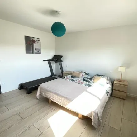 Rent this 5 bed house on 34980 Saint-Gély-du-Fesc