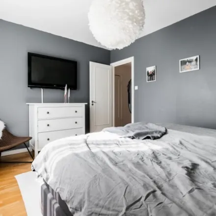 Rent this 4 bed apartment on Illerbacken 3 in 181 45 Lidingö, Sweden