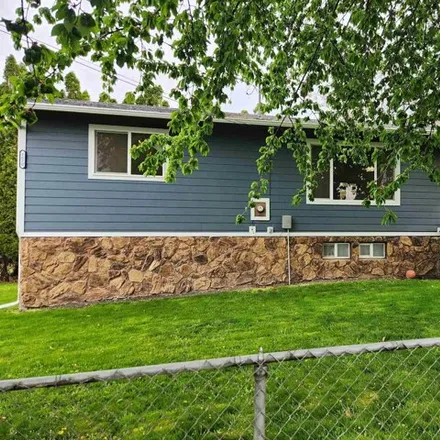 Buy this 4 bed house on 3511 16th Street C in Lewiston, ID 83501