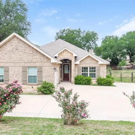 Buy this 4 bed house on 6598 Arcola Court in Hood County, TX 76049