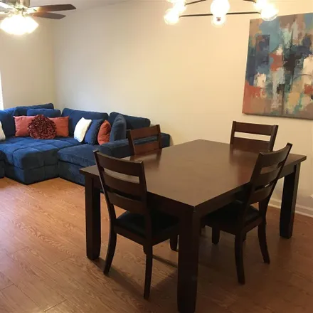Rent this 4 bed condo on 547 Collinsford Road in Tallahassee, FL 32301