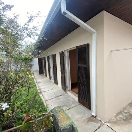Buy this 4 bed house on Escola Estadual Professor Architiclino Santos - Verdão in Avenida Doutor Francisco de Paula Vicente de Azevedo, Parque Continental