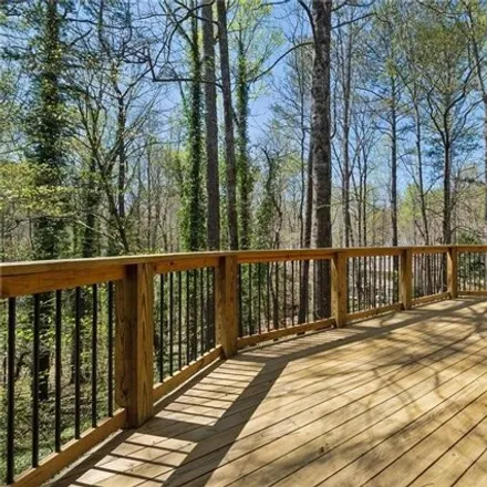 Image 9 - 425 Holly Stream Trail, Roswell, GA 30075, USA - House for sale