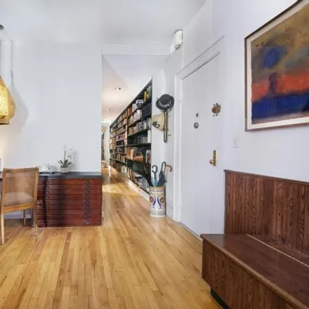 Image 5 - 229 W 97th St Apt 7e, New York, 10025 - Apartment for sale