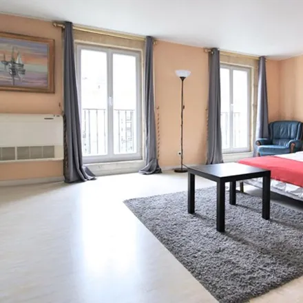 Rent this 6 bed room on 58 Rue Paradis in 13001 Marseille, France