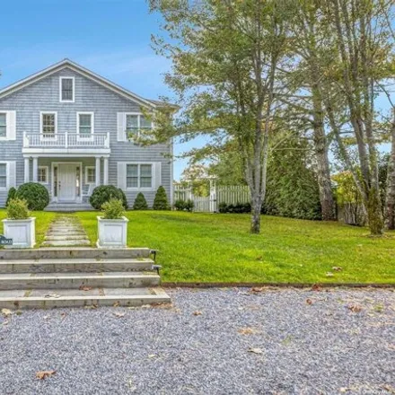 Rent this 4 bed house on 12 Island Road in Northwest Harbor, Suffolk County