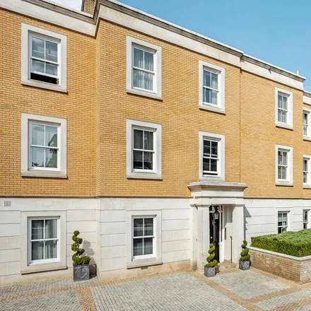 Rent this 2 bed apartment on 27-43 Wycombe Square in London, W8 7JF