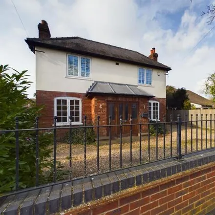 Buy this 4 bed house on Palmer Road in Lincoln, LN2 1RU