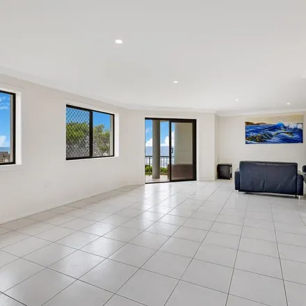 Image 9 - White Waves On The Beach, Tweed Coast Road, Cabarita Beach NSW 2489, Australia - Apartment for rent