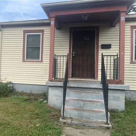 Image 2 - 4708 Werner Drive, New Orleans, LA 70126, USA - House for sale