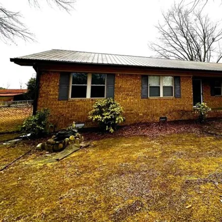 Buy this 3 bed house on 6377 County Road 78 in Adamsburg, DeKalb County