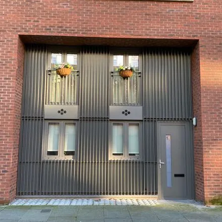 Image 2 - Ice Plant, 39 Blossom Street, Manchester, M4 6AP, United Kingdom - Townhouse for rent