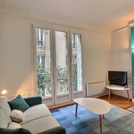 Image 8 - 6 Rue André Gill, 75018 Paris, France - Apartment for rent