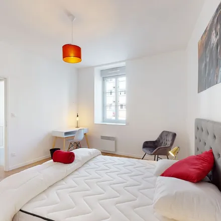 Rent this 1 bed apartment on 55 Boulevard Victor Hugo in 44200 Nantes, France
