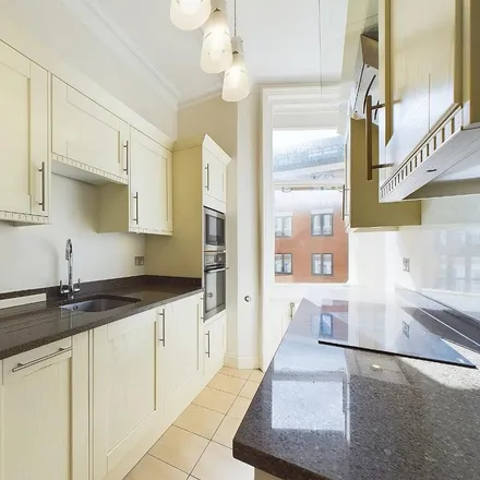 Image 2 - 1-12 Ridgmount Gardens, London, WC1E 7AP, United Kingdom - Apartment for rent