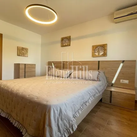 Rent this 3 bed apartment on Passatge Segon Pòrtic Consistorial / Pasaje Segundo Pórtico Consistorial in 03002 Alicante, Spain