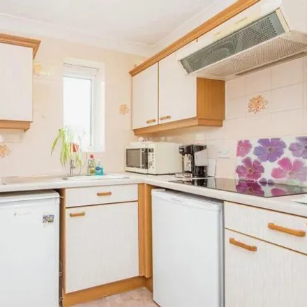 Image 4 - Terminus Road, Sheffield, S7 2LH, United Kingdom - Apartment for sale