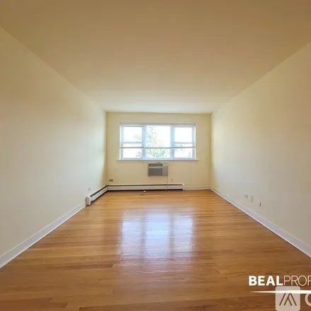 Image 1 - 625 West Wrightwood Avenue, Unit 1 Bed - Apartment for rent