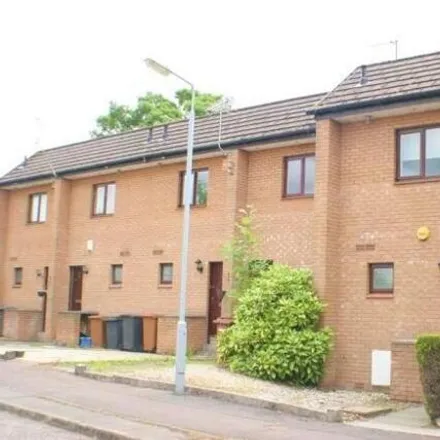 Rent this 1 bed townhouse on Maybole Grove in Newton Mearns, G77 5SY