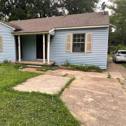 Buy this 3 bed house on 6128 Canal Boulevard in Hollywood, Shreveport