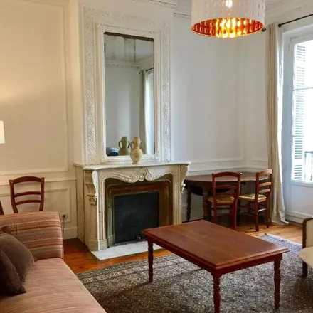 Image 2 - 30 Rue Albert Marquet, 33000 Bordeaux, France - Apartment for rent