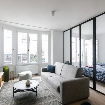 Rent this 3 bed apartment on Leopoldstraat 75 in 2000 Antwerp, Belgium