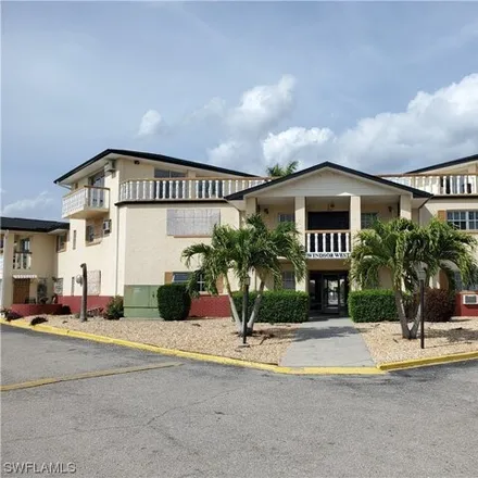 Buy this 2 bed condo on 2171 Collier Avenue in Fort Myers, FL 33901