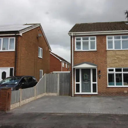 Buy this 3 bed duplex on Buchanan Drive in Hindley, WN2 4HJ