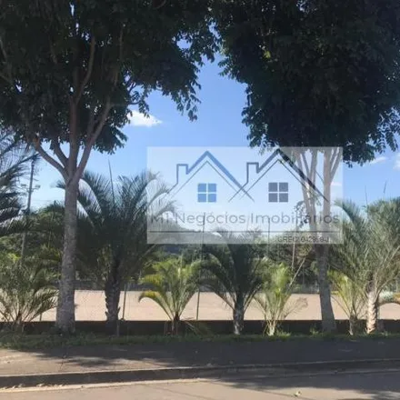 Buy this 3 bed house on Avenida Vitório Pavan in Jundiaí-Mirim, Jundiaí - SP