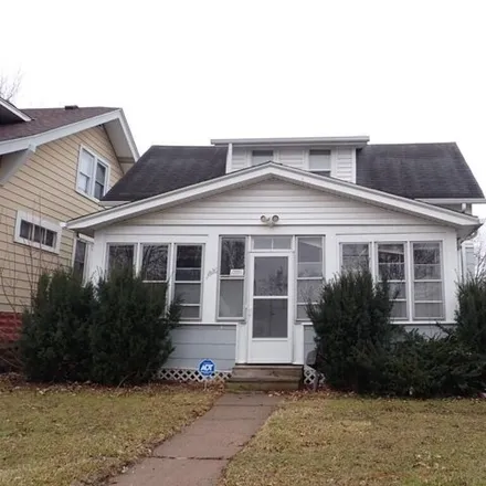 Buy this 3 bed house on 1872 Case Avenue in Saint Paul, MN 55119
