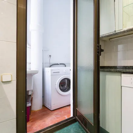 Image 7 - Carrer de Casanova, 64, 08001 Barcelona, Spain - Apartment for rent