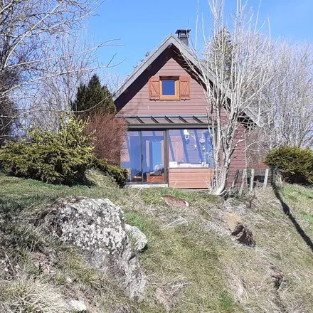 Rent this 2 bed house on 63790 Chambon-sur-Lac