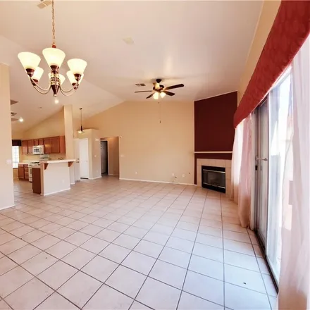 Image 7 - 609 Blooming View Avenue, North Las Vegas, NV 89032, USA - House for rent