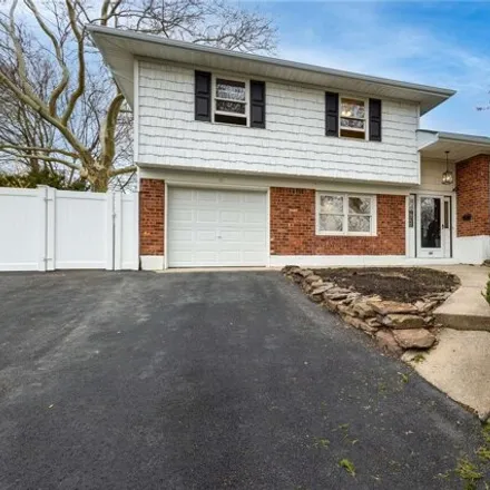 Buy this 3 bed house on 14 Brocton Lane in Kings Park, Smithtown