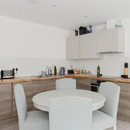 Rent this 2 bed apartment on Lesbourne Road in Bell Street, Reigate