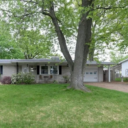 Image 1 - 210 Albert Drive, Florissant, MO 63031, USA - House for sale