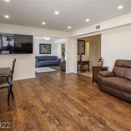 Image 3 - 1012 San Gabriel Avenue, Henderson, NV 89002, USA - Loft for sale