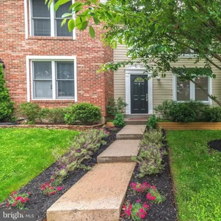 Image 2 - 42 Cross Country Court, Montgomery Village, MD 20879, USA - Townhouse for sale