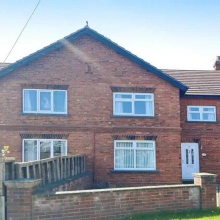 Buy this 3 bed townhouse on Abbey Chiropractic Clinic in York Road, Barlby