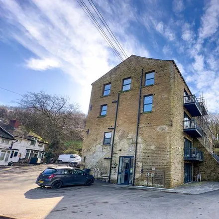 Rent this 2 bed apartment on Gate Head Lane in Stainland, HX4 8QS