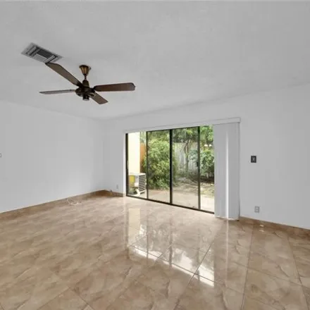 Image 6 - East Atlantic Boulevard, Pompano Beach, FL 33062, USA - House for rent