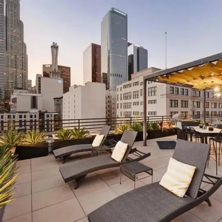 Image 2 - The Broadway Lofts, 430 South Broadway, Los Angeles, CA 90013, USA - House for rent