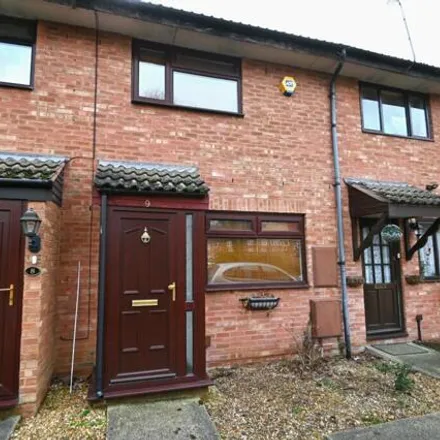 Buy this 2 bed townhouse on Kimberley Close in Langley, SL3 7RH