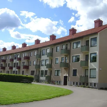 Rent this 1 bed apartment on Sven Bergmans väg in 541 35 Skövde, Sweden