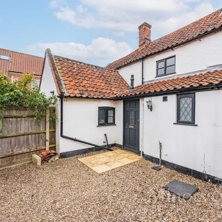 Rent this 2 bed house on Aylsham Antiques in Cawston Road, Aylsham