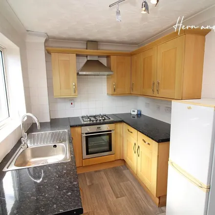 Image 5 - Oakridge, Cardiff, CF14 9BW, United Kingdom - Apartment for rent