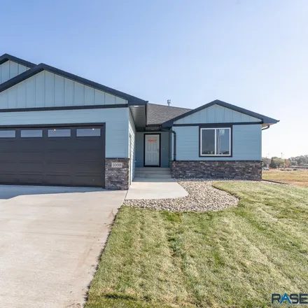 Buy this 3 bed house on 998 South Tracy Drive in Brandon, SD 57005