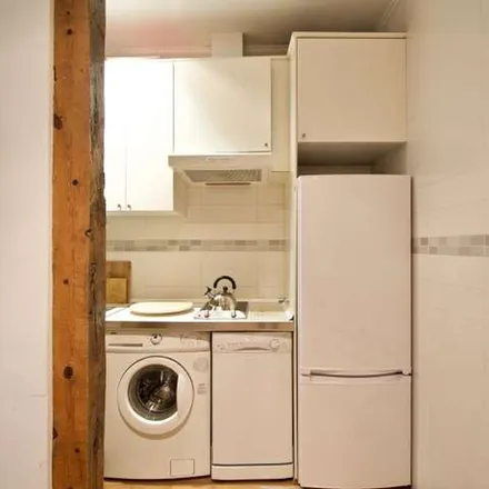 Rent this 4 bed apartment on Calle de la Concepción Jerónima in 22, 28012 Madrid